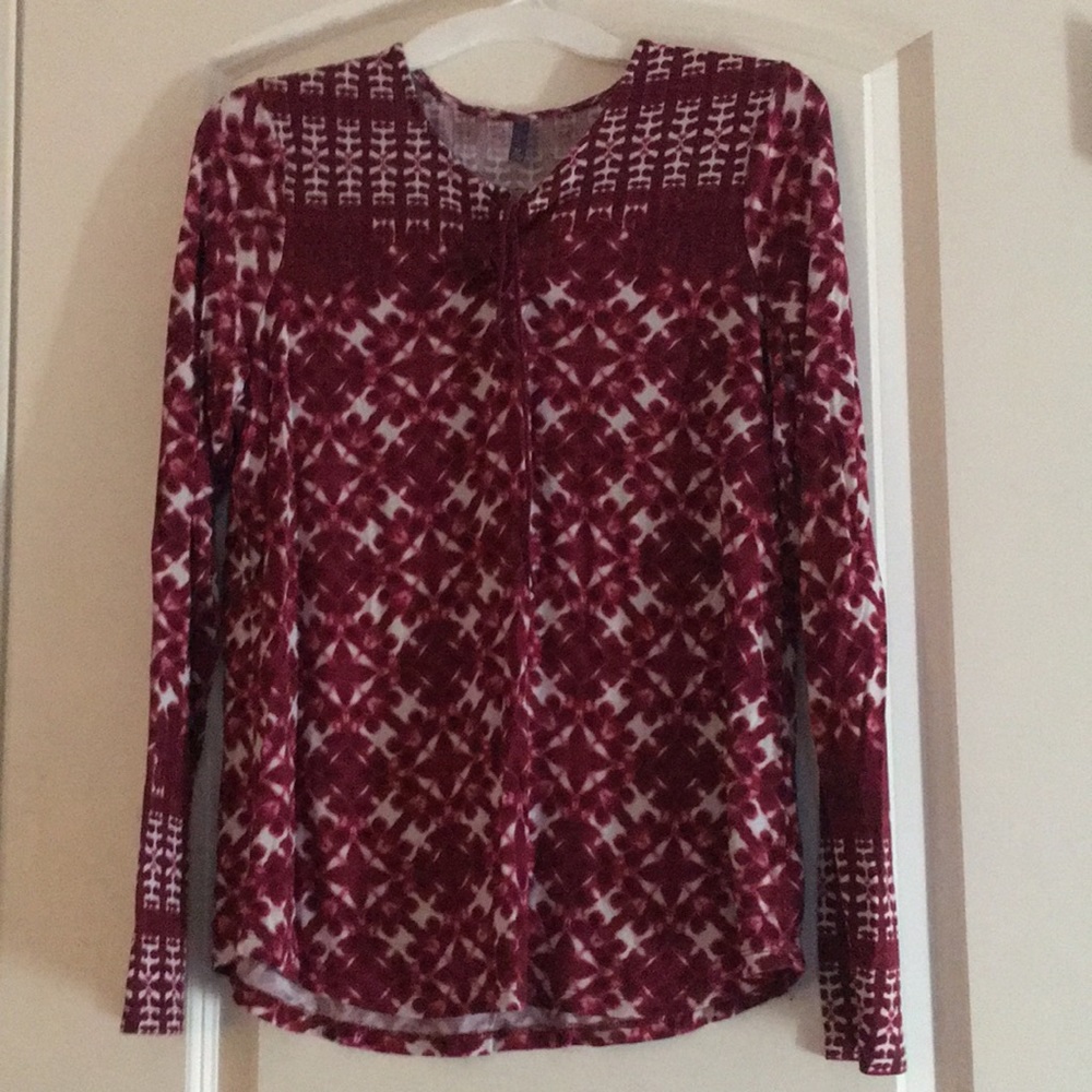 Women’s blouse size m